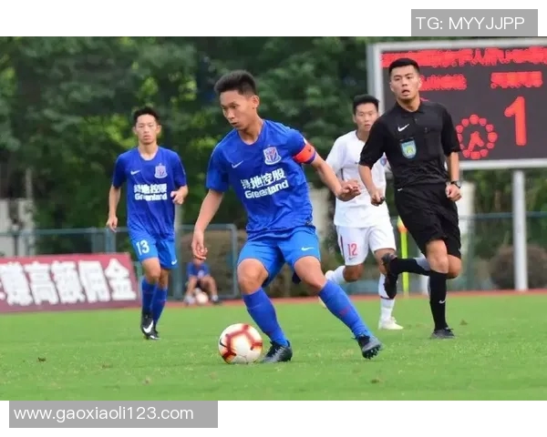 深圳足球队以70分领跑挑战赛积分榜展现强大实力和竞争优势