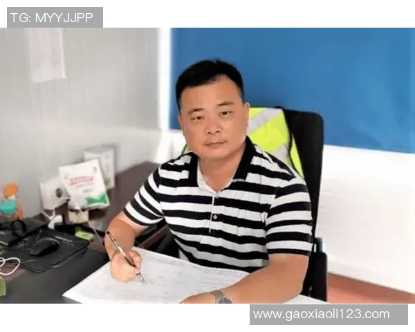 重庆网球队在钻石联赛中的逆袭之旅展现拼搏精神与团队力量 重庆网球队在钻石联赛中的逆袭之旅展现拼搏精神与团队力量