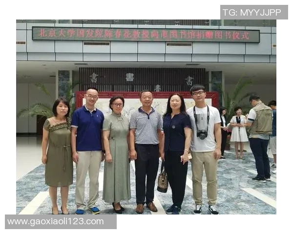 足球明星重温青春岁月与恩师深情对话感人视频分享 足球明星重温青春岁月与恩师深情对话感人视频分享